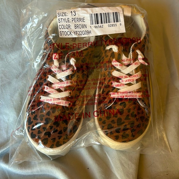 NWT Leopard sneakers - Picture 1 of 3